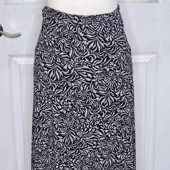 Christopher & Banks Long Skirt - Picture 3 of 16